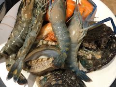 -蓝钻·国际美食海鲜自助百汇(西直门店)