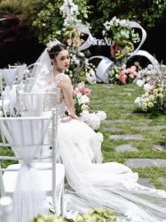 -莫小姐婚纱
