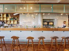 -ROAST coffee & eatery