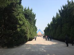 -上海市龙华烈士陵园