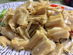 -天天向上素食餐厅(五台山店)