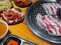 -唯成•韩国炭火烤肉 유성고기