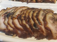 香酱热肘子-傅记酱肉
