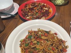 -黄弟大排档·湖南菜·小龙虾·小海鲜(凯旋北路店)
