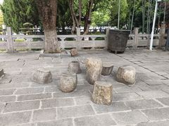 -绳金塔