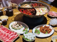 -白乐天毛肚火锅馆(南滨路店)