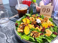羽衣甘蓝配烤鸡胸沙拉-THE WOODS 简餐 (国贸商城店)
