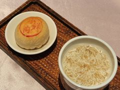 文思豆腐配蟹壳黄-江南灶中餐厅(南京香格里拉店)