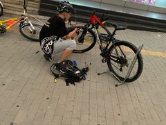 -道路口单车爱瓦士dahon大行