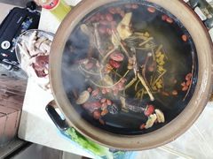 藥膳湯底-威邵鸡煲(西华路总店)