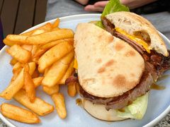 -12 Rocks Beach Bar Cafe