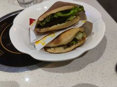 -一叶一世界·素食餐厅(锦华万达店)