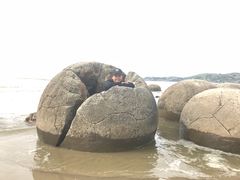 -摩拉基大圆石