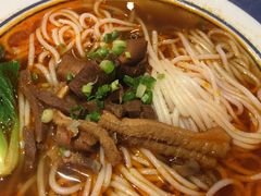 -霸蛮湖南菜·牛肉粉(荣京西街店)