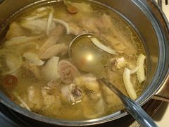 -三个椰子·现砍椰子鸡(金源CBD店)