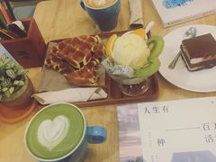 -猫的天空之城概念书店(印象城购物中心店)