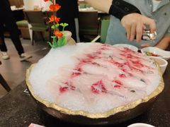 -得意咚瓜·顺德鱼生·冬瓜火锅(深圳首店)