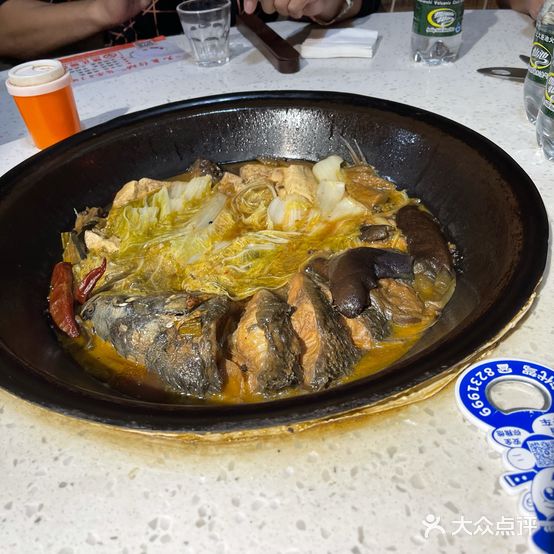 满族铁锅炖鱼笨鸡农家菜