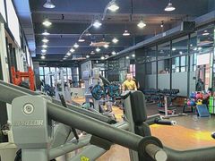 -豪逸健体(中骏广场店)