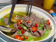 酸笋泉水滑牛肉-吕氏疙瘩汤·新派鲁菜(济南万象城店)