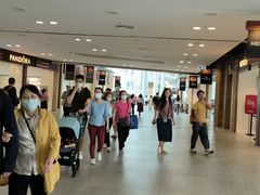 -东荟城名店仓