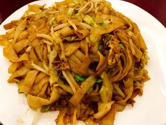 干炒牛河-老回回饺子馆(海洋馆店)