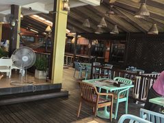 -卷心菜和避孕套餐厅(Pattaya)