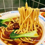 一碗有辣度的跷脚牛肉面