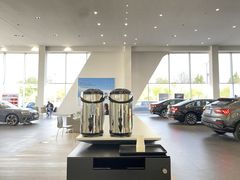 -上海冠松华奥奥迪4S店(张江店)