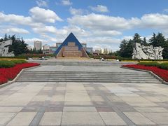 -上海市龙华烈士陵园