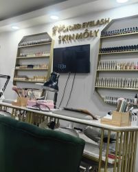 -蜜桃美甲美睫化妆