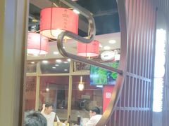 -鲁员外地锅鸡地锅鱼(古墩路店)