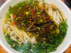 酸辣鸡杂粉-肆姐面粉馆(坡子街店)