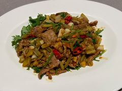 小炒大南门黄牛肉-山里亲戚(淞虹路店)