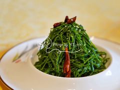 炝拌草原沙葱-德乐海蒙餐