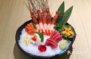 Sashimi Platter Five Varieties Three Cuts