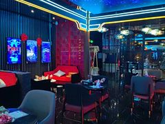 -屋有岛沉浸游戏旗舰店(中山公园店)
