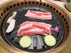 -Ant 蚂蚁洞烤肉·大营地(上海静安大悦城店)