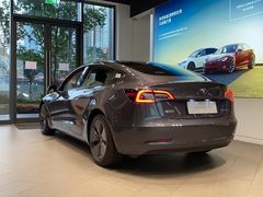 -TESLA 特斯拉(上海太古汇体验店)