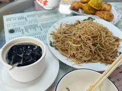 -俊丽双皮奶甜品店