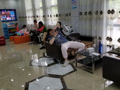 -茂菊口腔连锁(浦东南路店)