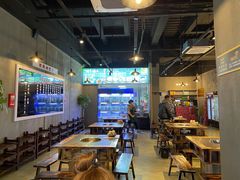 大堂-石锅苗苗鱼(武汉首店)