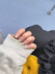 -芊屿芊浔美甲