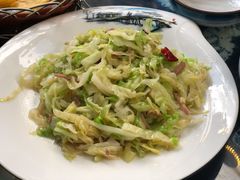时鲜蔬菜-云隐小厨·传统大理美食(复兴路店)