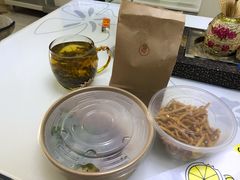 -正南齐北·老街糯米团(洪崖洞店)