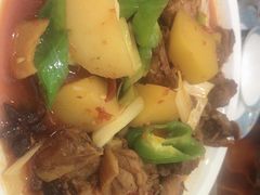 新疆大盘鸡-清真·玛丽亚新疆菜主题餐厅(浙江中路店)