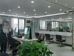 -镁连社·美联社