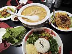 -红东阁东北菜烤肉酒馆(CROSS万象汇店)
