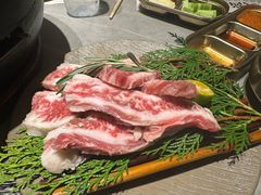-草家酱蟹炭火烤肉店(珲春南路一店)