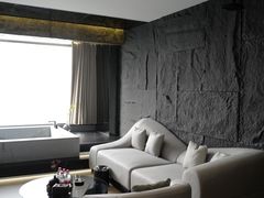 -Yolo私汤温泉设计师酒店(重庆南滨路店)
